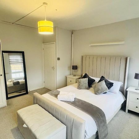 Gorgeous Rooms Near Canary Wharf Лондон Экстерьер фото